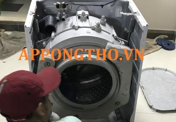 Máy giặt electrolux báo lỗi E54 Tín hiệu cấp điện cho động cơ